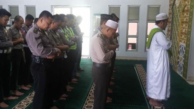 Polres Kuansing Gelar Shalat Ghaib Untuk Korban Gempa dan Tsunami di Palu-Donggala